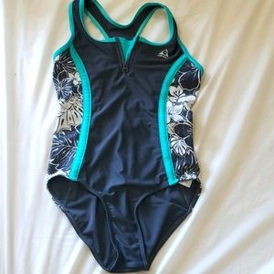 Swim suit